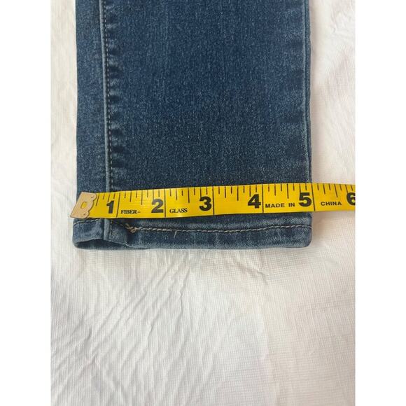 LEVIS- WOMENS TOTALLY SHAPING PULL-ON SKINNY JEANS ELASTIC WAIST - Picture 14 of 14